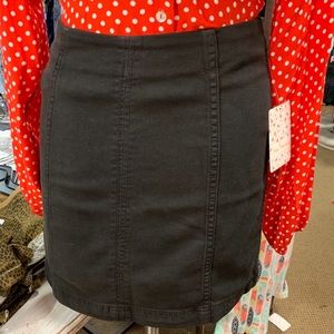 FREE PEOPLE BLACK SKIRT- 6- reasonable offers ok